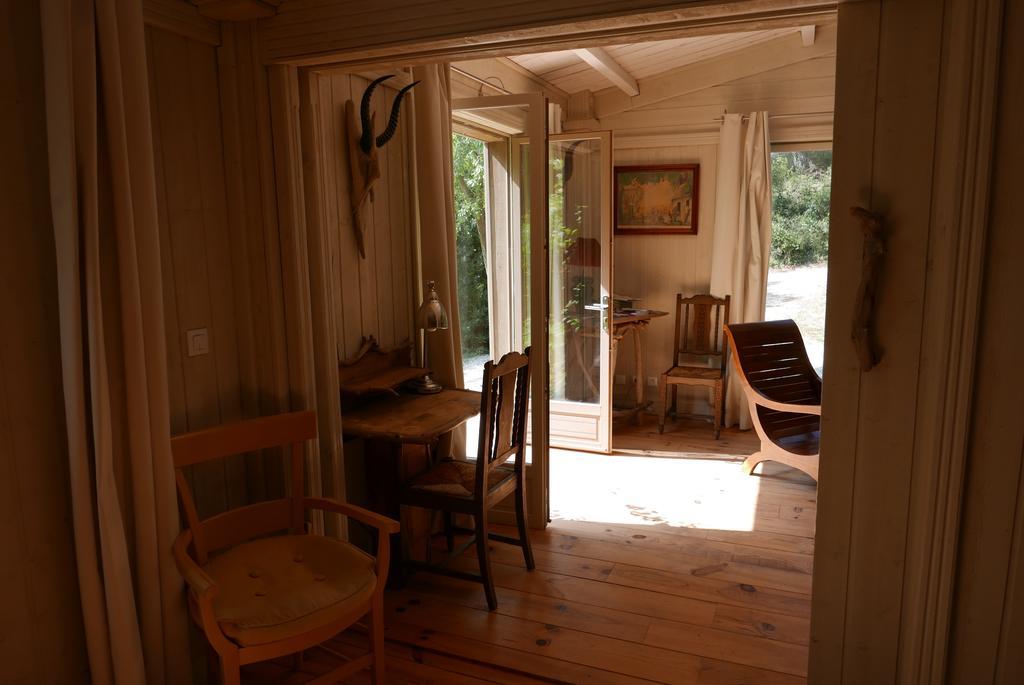 Cabane De La Leque Fontvieille Eksteriør bilde